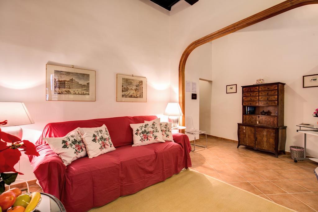 Apartment Navona Flowers Rom