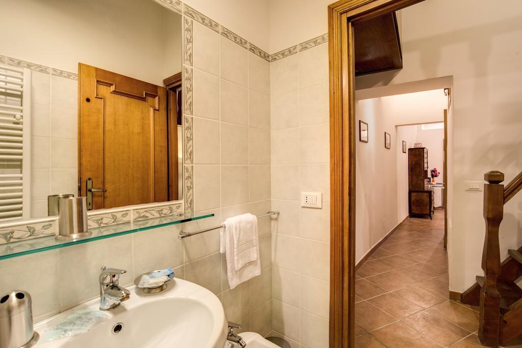 Apartment Navona Flowers Rom
